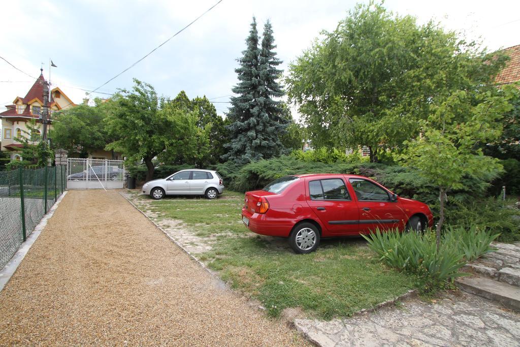 Apartment Endrodi Balatonfuered Exteriör bild